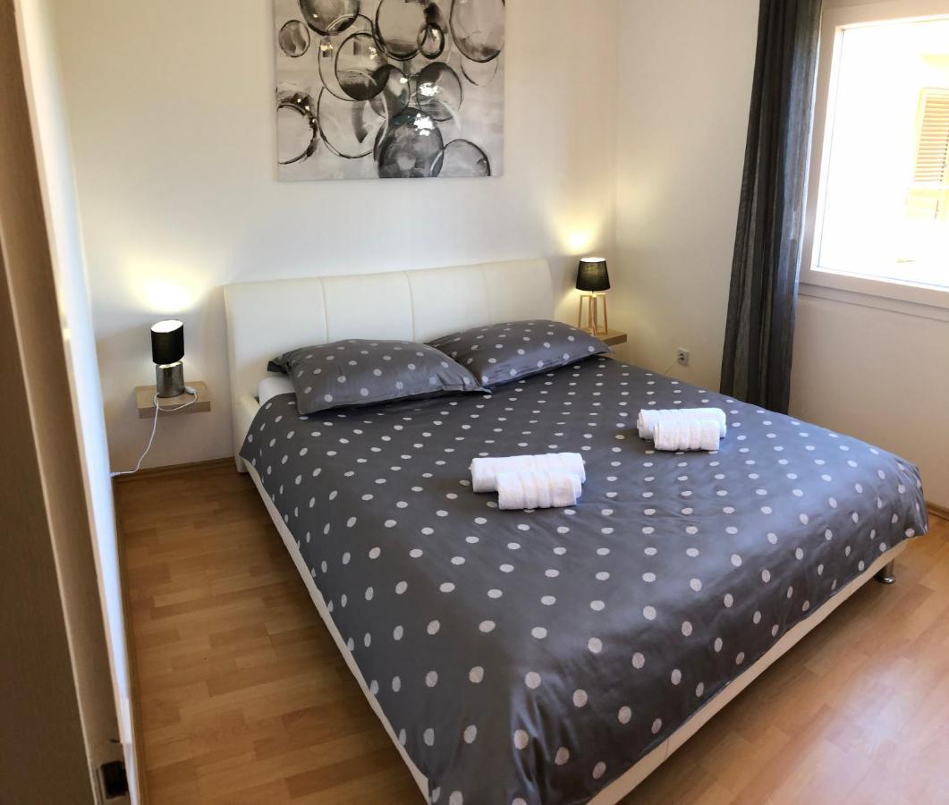Two-Bedroom Countryside Apartment Marčana 外观 照片