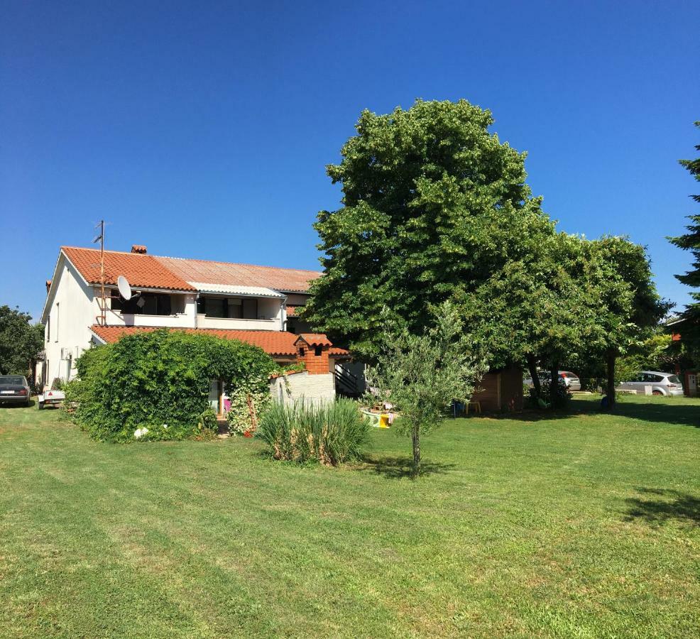 Two-Bedroom Countryside Apartment Marčana 外观 照片